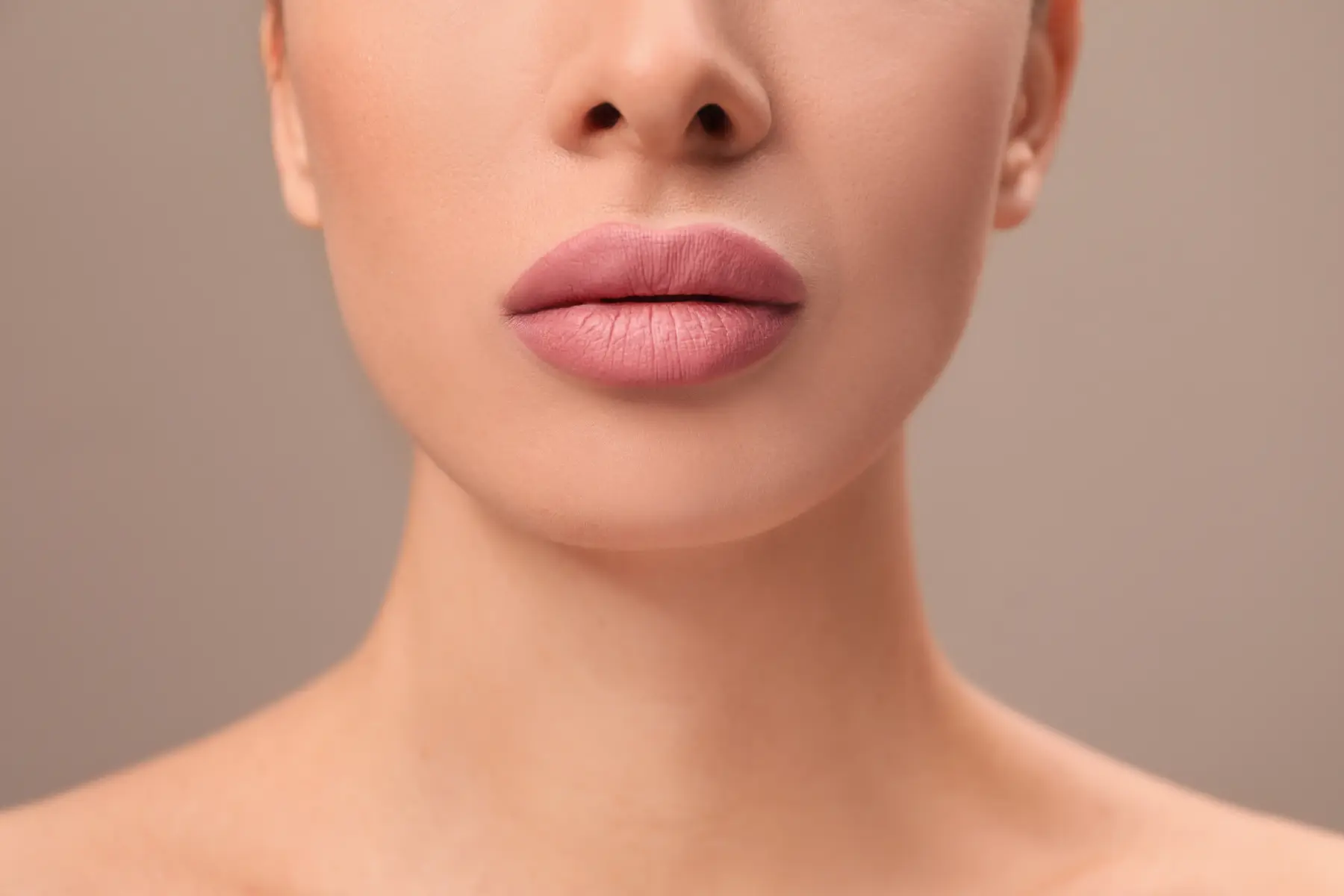 close-up-of-woman-s-lips-with-pink-lipstick-2026-03-26-23-58-33-utc