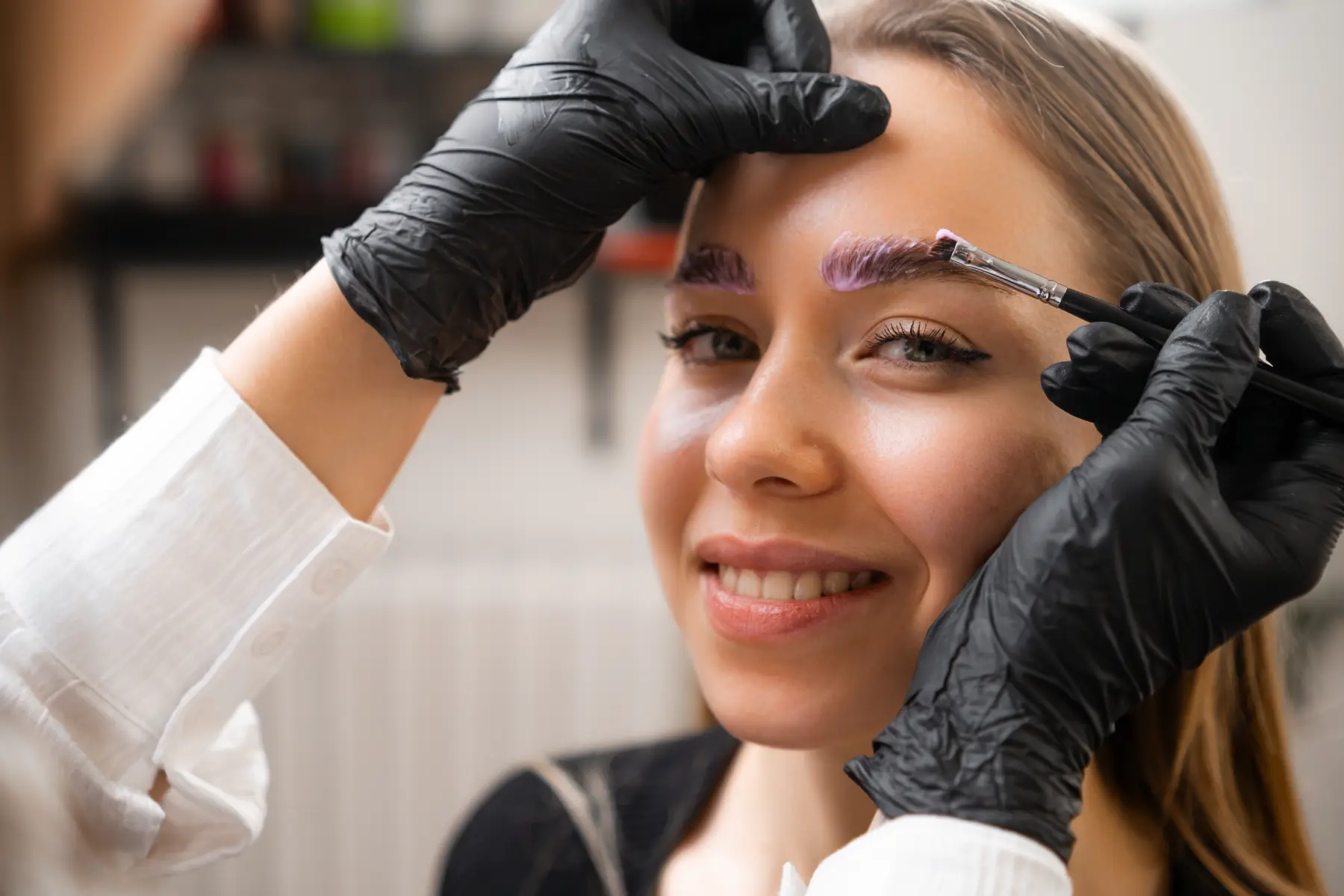 eyebrow-tinting-procedure-for-smiling-woman-2026-01-08-06-45-22-utc