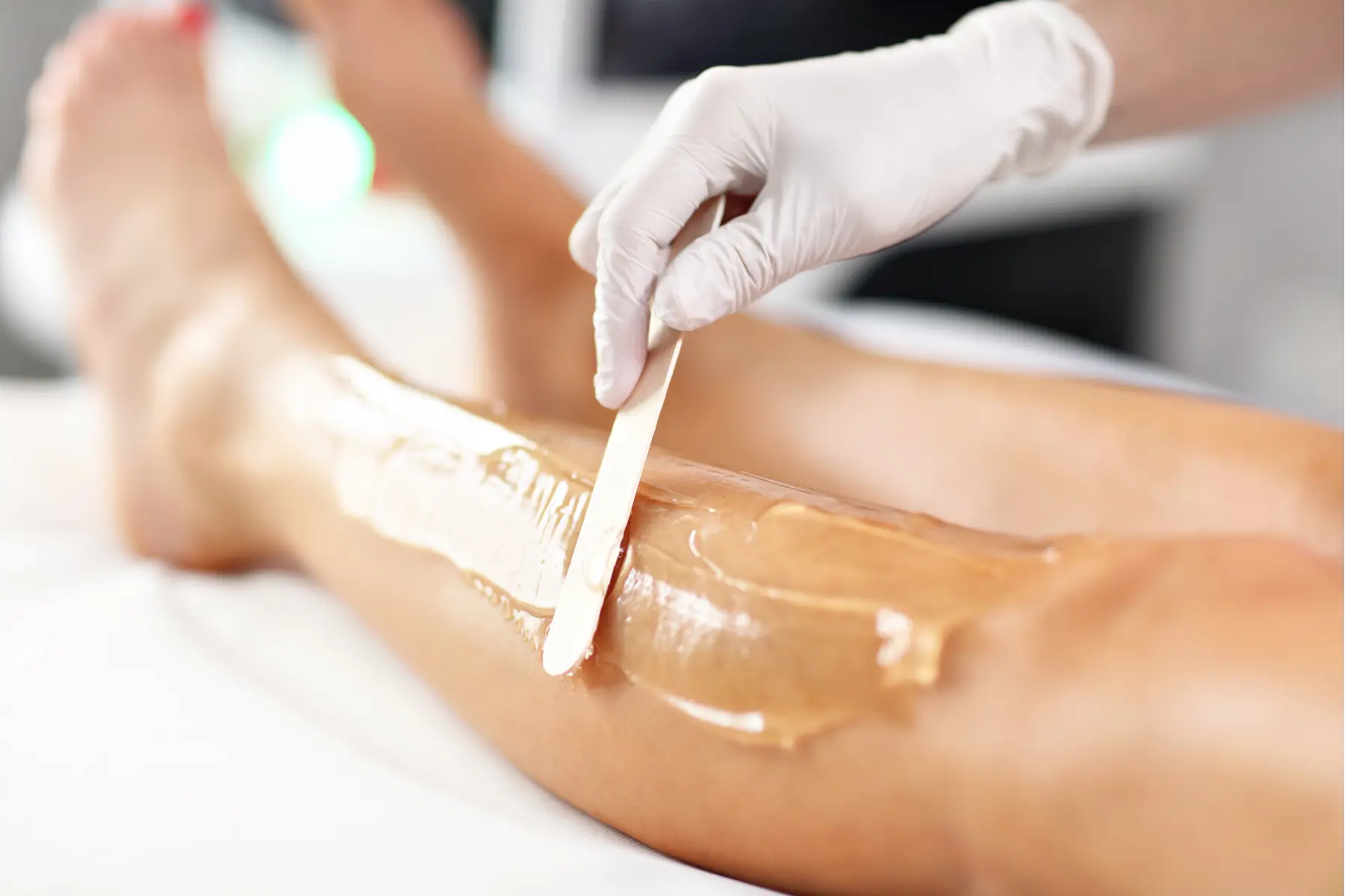 leg-waxing-treatment-at-a-beauty-salon-2026-03-17-00-43-17-utc