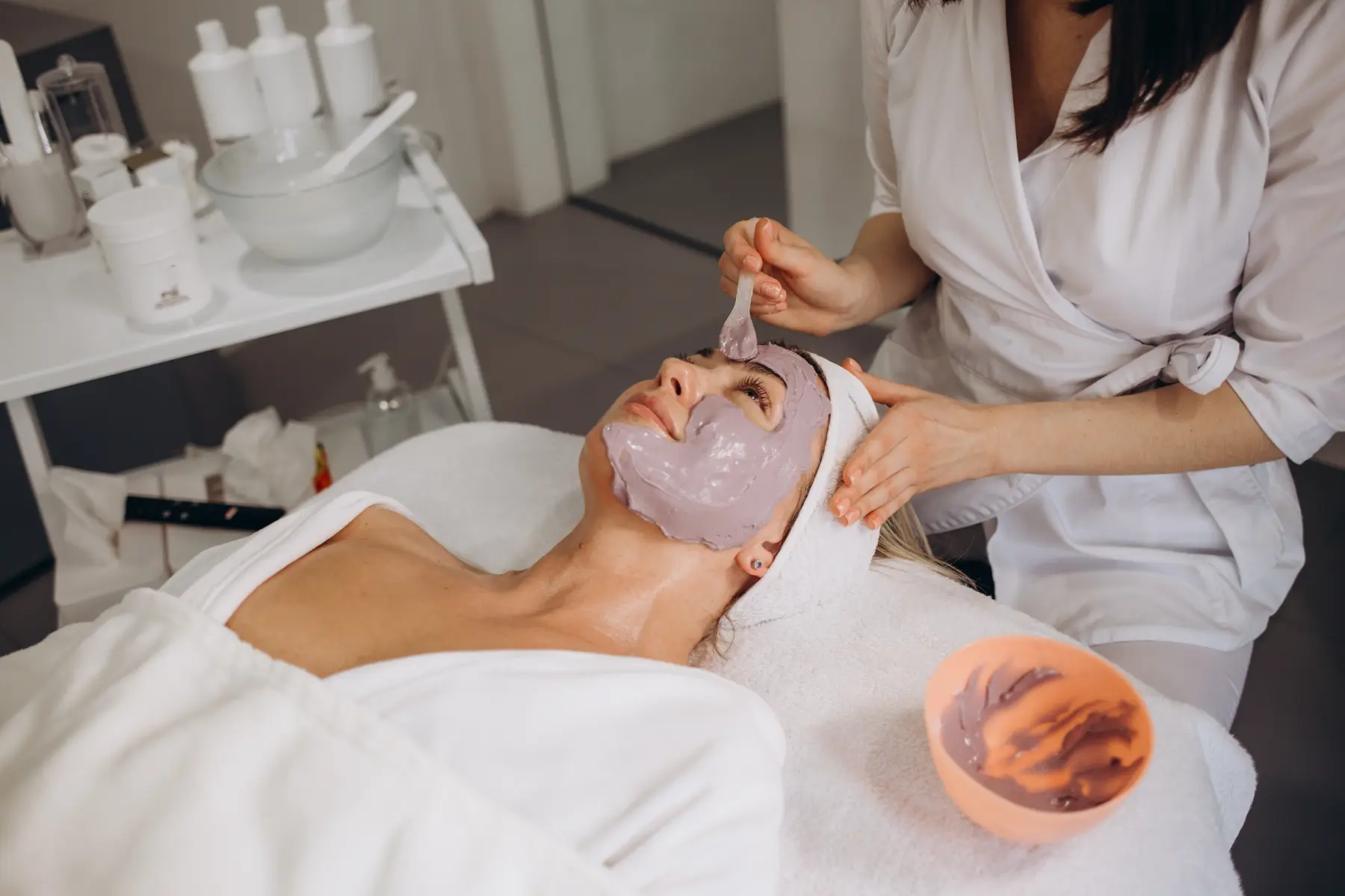 woman-in-mask-on-face-in-spa-beauty-salon-2026-03-23-22-43-17-utc