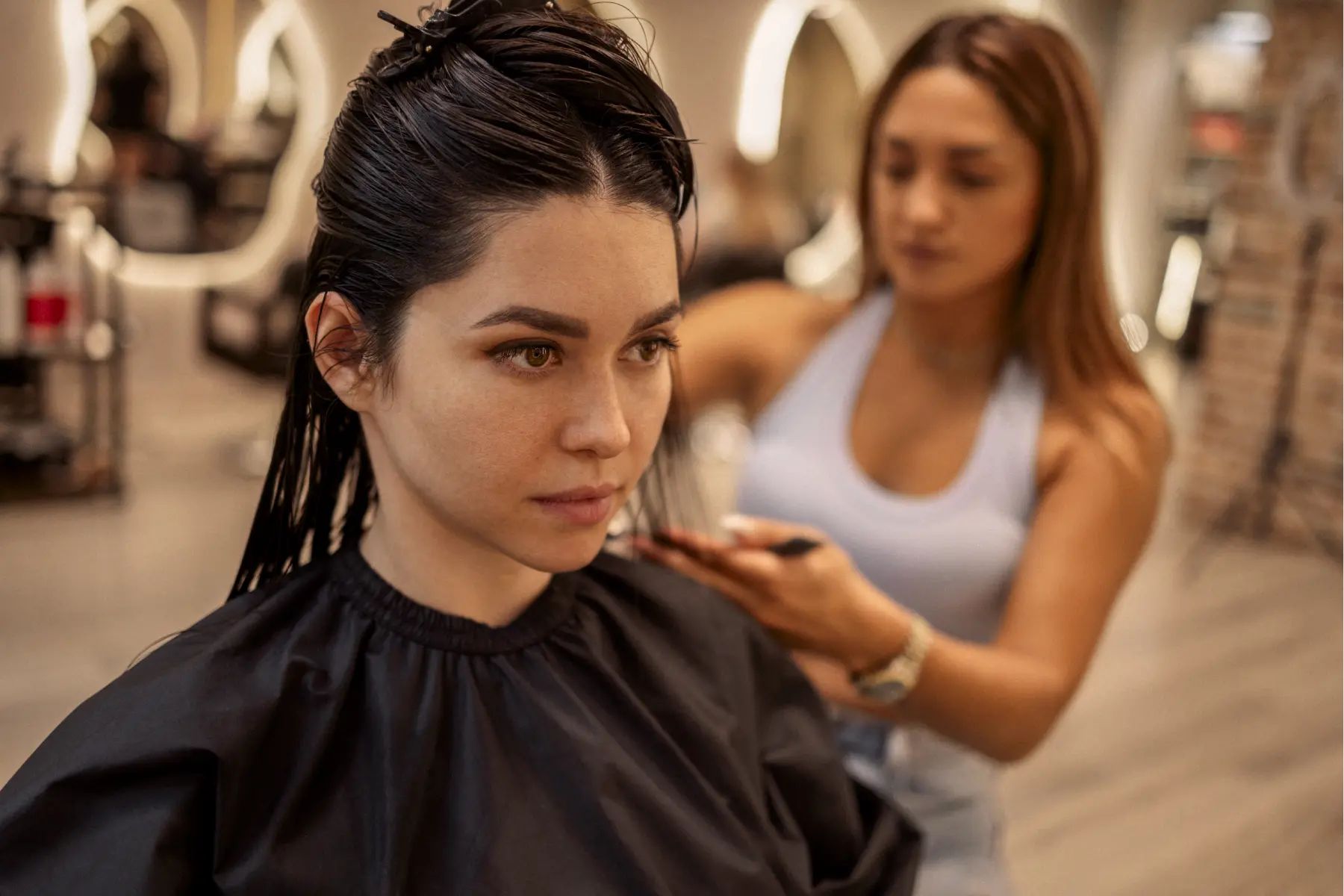 woman-receiving-a-haircut-at-a-hair-salon-2026-03-16-22-54-31-utc